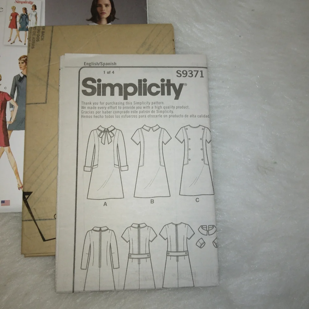 SIMPLICITY S9371 Sz 18W-26W. Vintage 1960s A line dress in variations